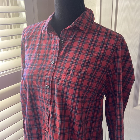 J Crew Light Red Plaid Popover 8 - Picture 2 of 9